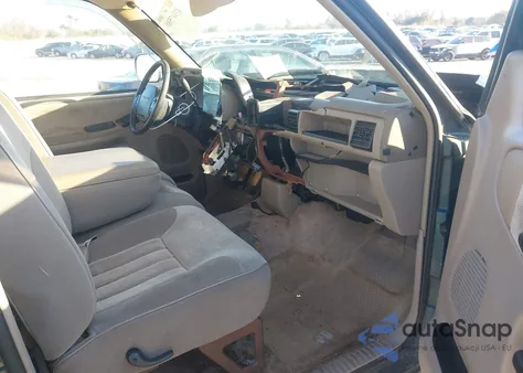 1994 Dodge Ram 1500 z USA, uszkodzony, nr VIN 3B7HC16Y5RM547417